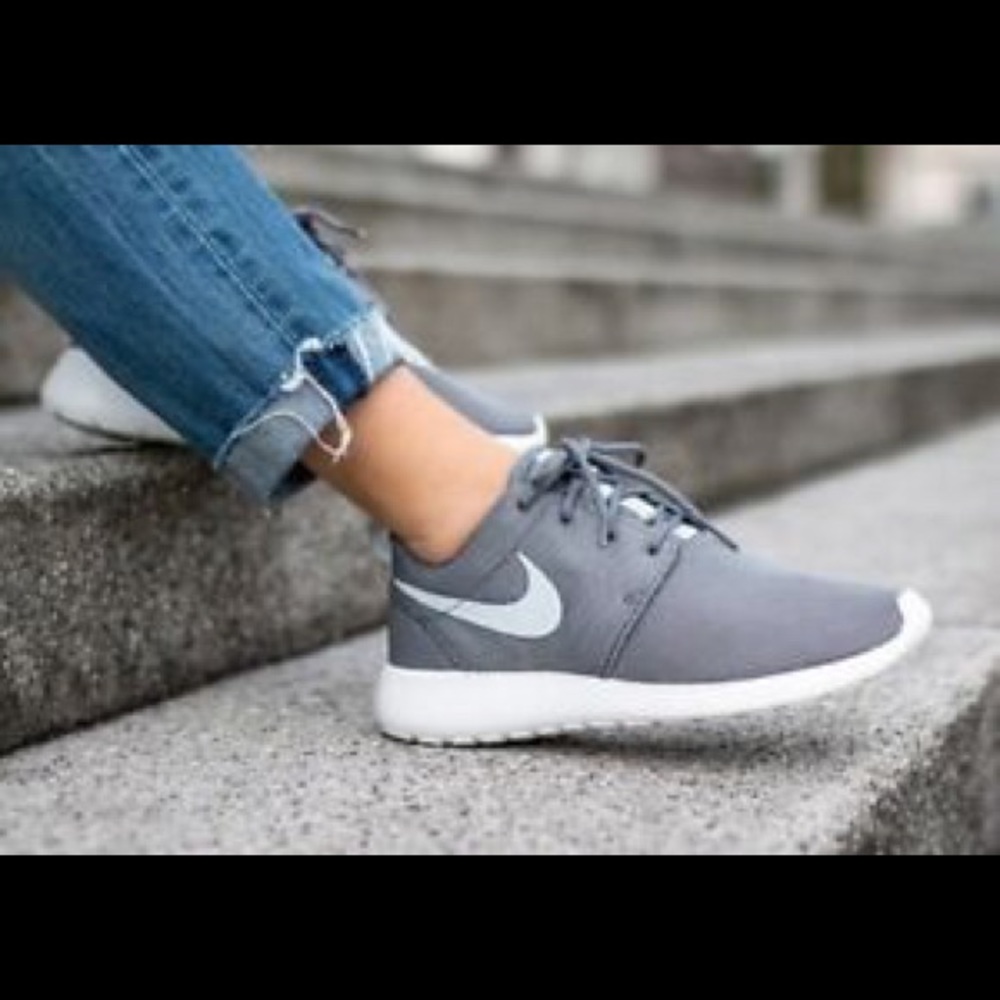 Brand New Women’s Nike Roshe One Grey Shoes